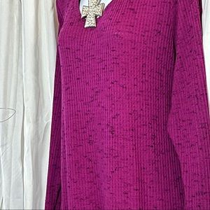 Lane Bryant Sweater, V-Neck, Ribbed, Fuchsia. Size 18/20